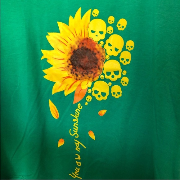 You Are My Sunshine  & Skull Inspirational Graphic Tee Women Medium Kelly green - Picture 4 of 8